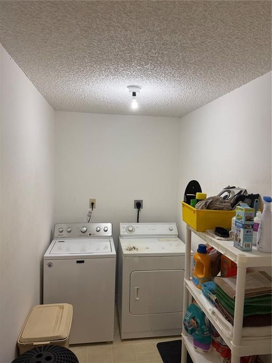 For Sale: $295,000 (4 beds, 2 baths, 1572 Square Feet)