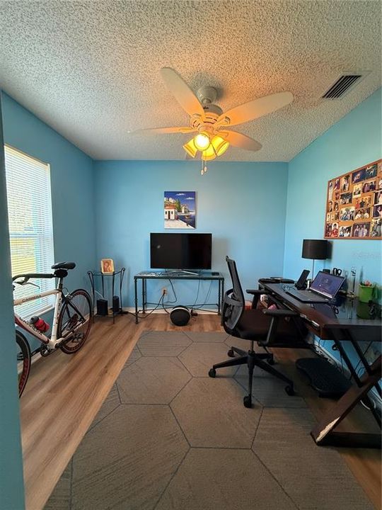 For Sale: $295,000 (4 beds, 2 baths, 1572 Square Feet)