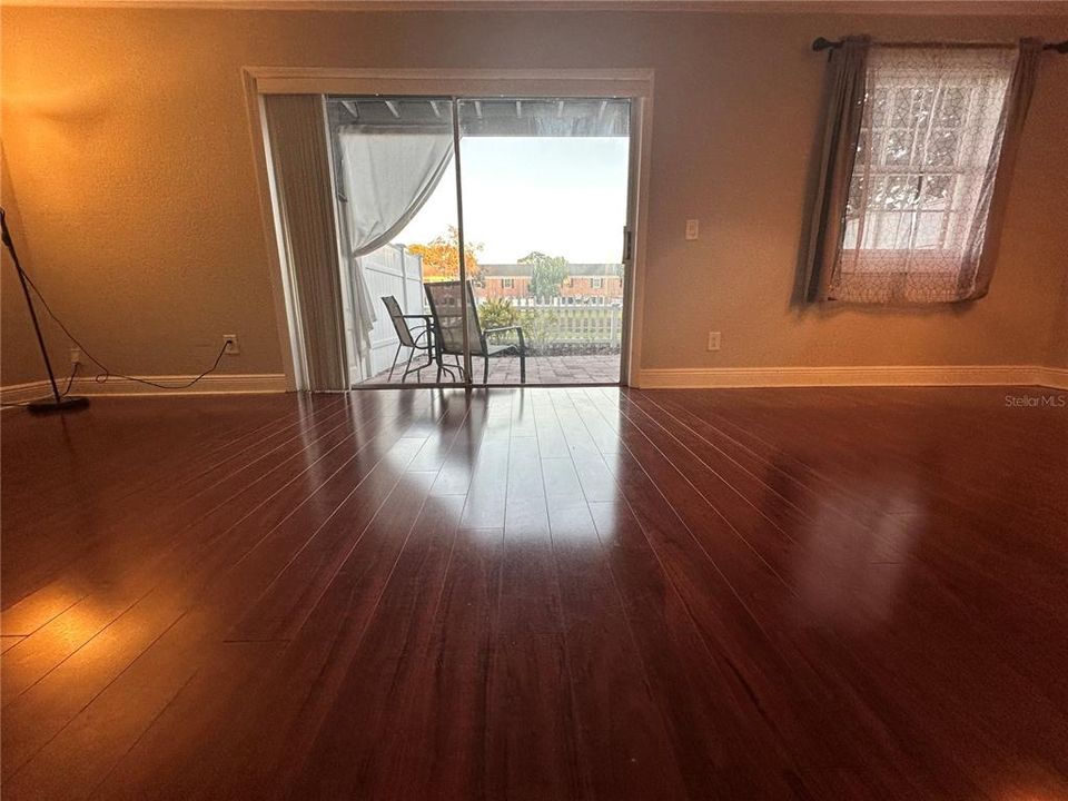 В аренду: $1,450 (1 спален, 1 ванн, 644 Квадратных фут)