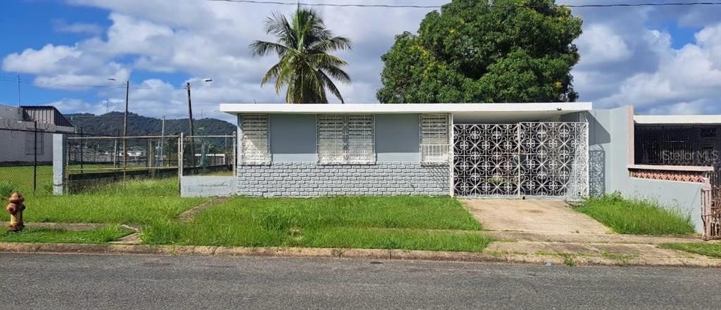 На продажу: $188,000 (3 спален, 2 ванн, 1100 Квадратных фут)