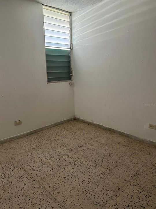 На продажу: $188,000 (3 спален, 2 ванн, 1100 Квадратных фут)