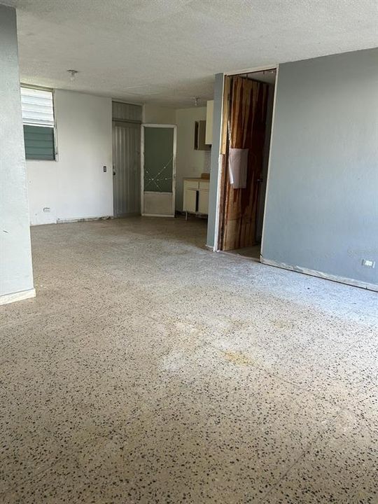 На продажу: $188,000 (3 спален, 2 ванн, 1100 Квадратных фут)