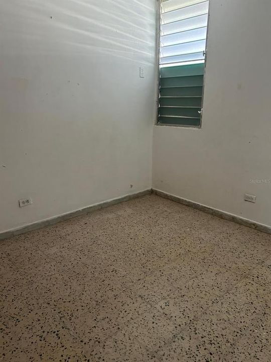 На продажу: $188,000 (3 спален, 2 ванн, 1100 Квадратных фут)