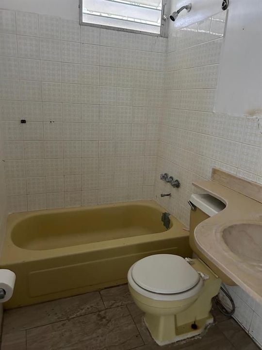 На продажу: $188,000 (3 спален, 2 ванн, 1100 Квадратных фут)