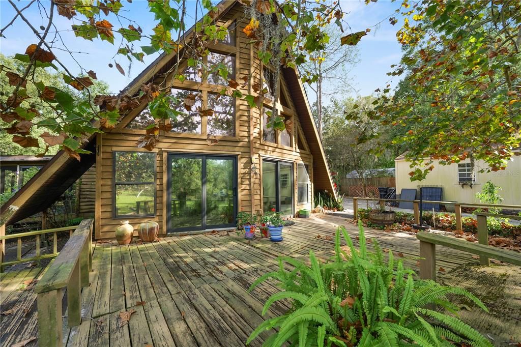 For Sale: $450,000 (2 beds, 2 baths, 2032 Square Feet)