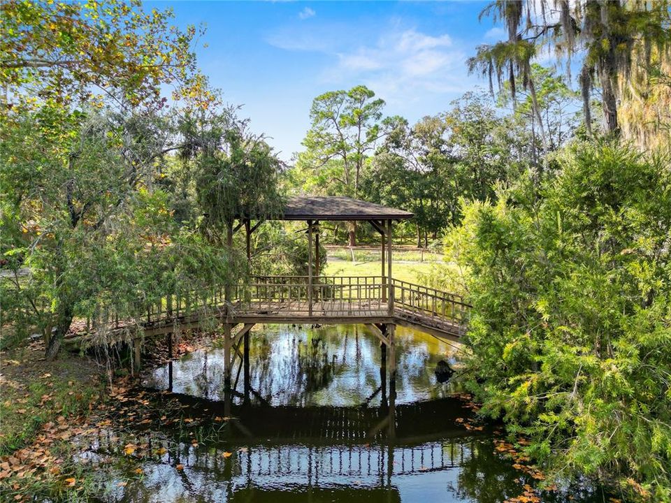 For Sale: $450,000 (2 beds, 2 baths, 2032 Square Feet)