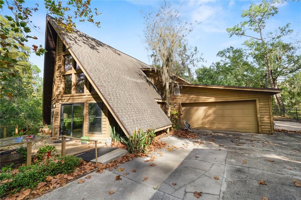 For Sale: $450,000 (2 beds, 2 baths, 2032 Square Feet)