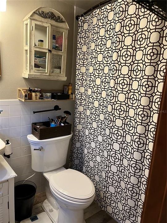 For Sale: $450,000 (2 beds, 2 baths, 2032 Square Feet)