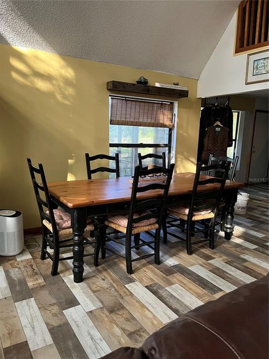 For Sale: $450,000 (2 beds, 2 baths, 2032 Square Feet)