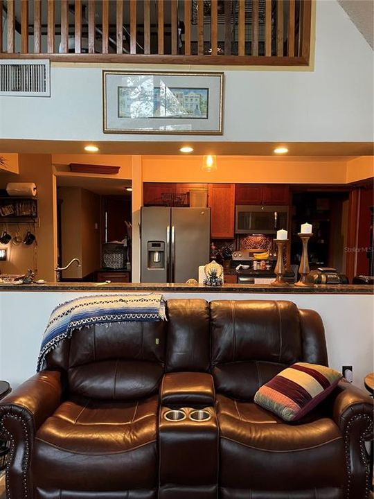 For Sale: $450,000 (2 beds, 2 baths, 2032 Square Feet)