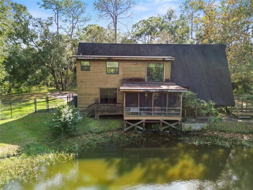 For Sale: $450,000 (2 beds, 2 baths, 2032 Square Feet)