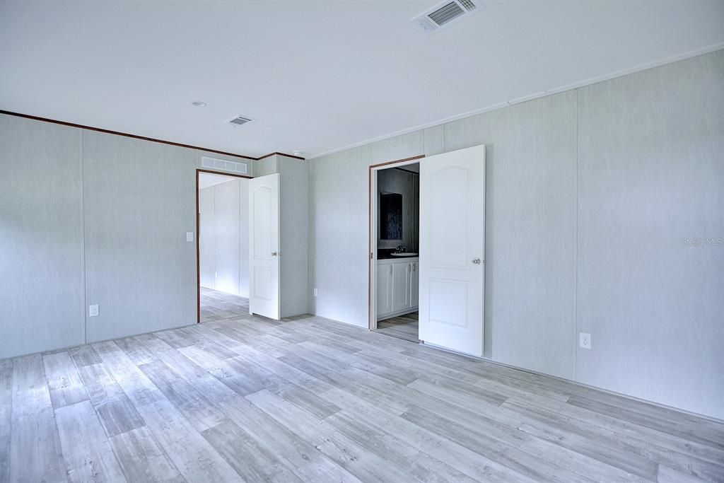 В аренду: $1,800 (4 спален, 2 ванн, 1768 Квадратных фут)