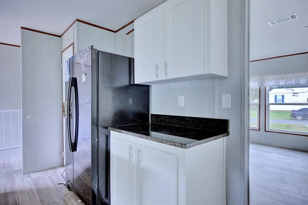 В аренду: $1,800 (4 спален, 2 ванн, 1768 Квадратных фут)