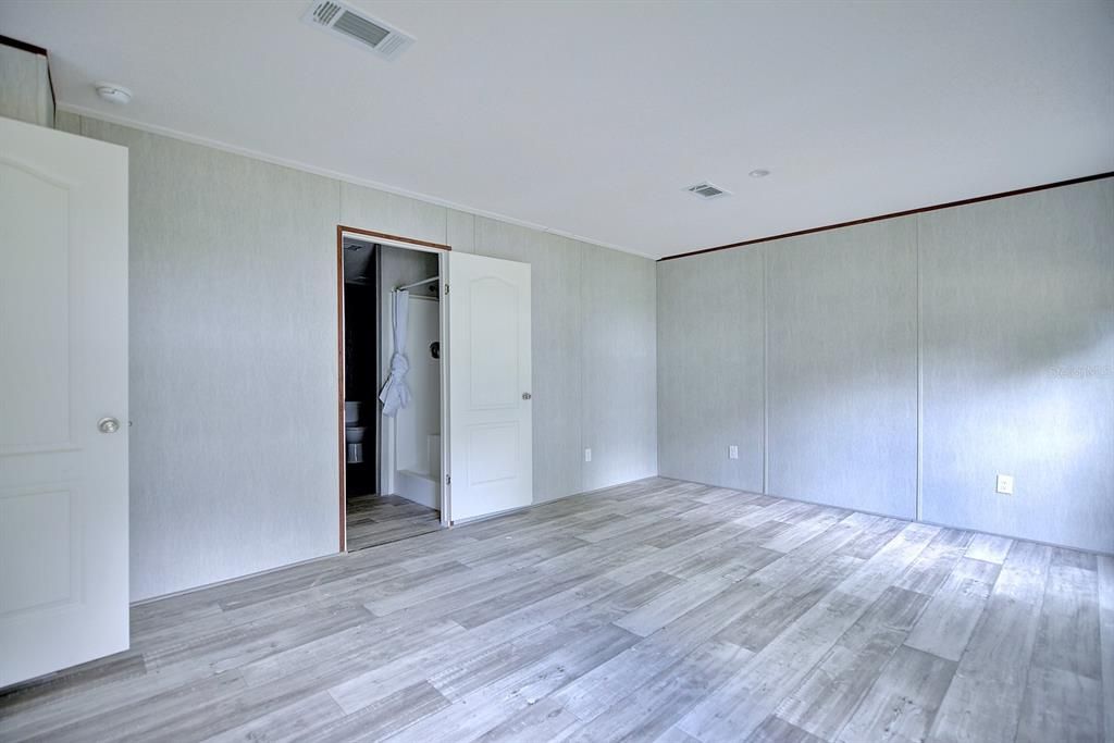 В аренду: $1,800 (4 спален, 2 ванн, 1768 Квадратных фут)