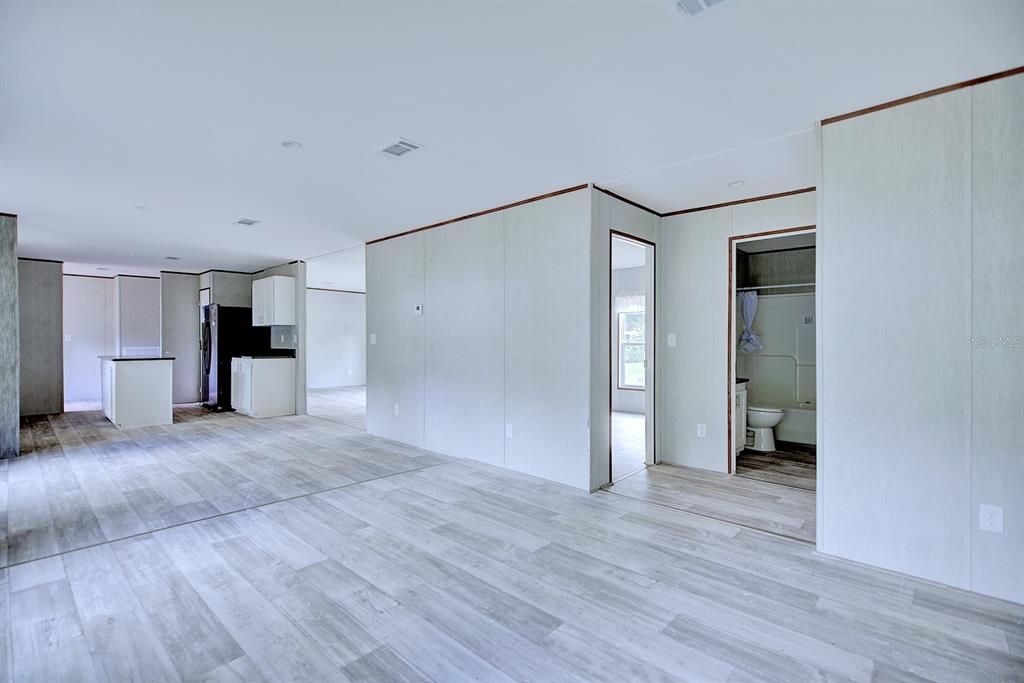 В аренду: $1,800 (4 спален, 2 ванн, 1768 Квадратных фут)