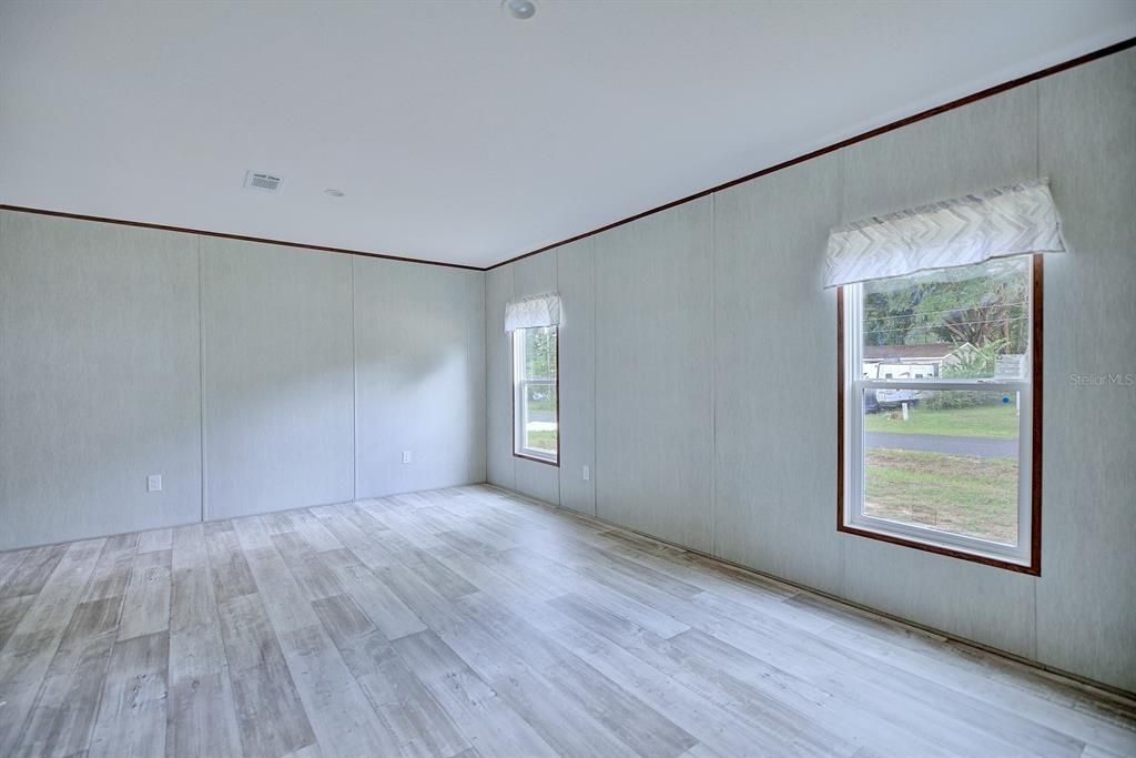 В аренду: $1,800 (4 спален, 2 ванн, 1768 Квадратных фут)
