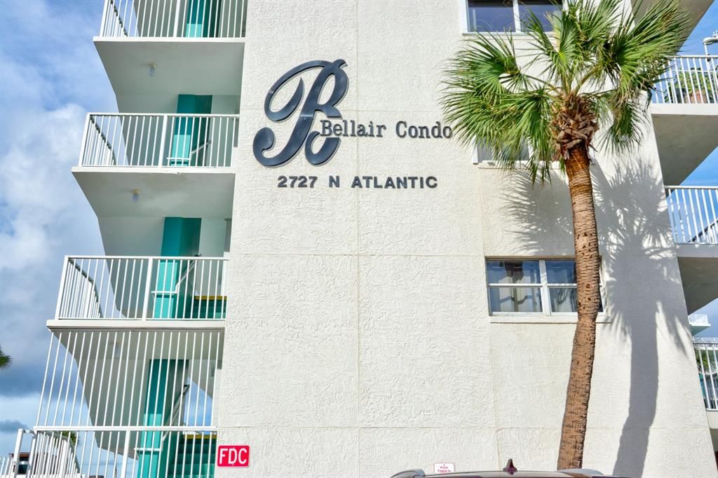 На продажу: $259,000 (2 спален, 2 ванн, 843 Квадратных фут)