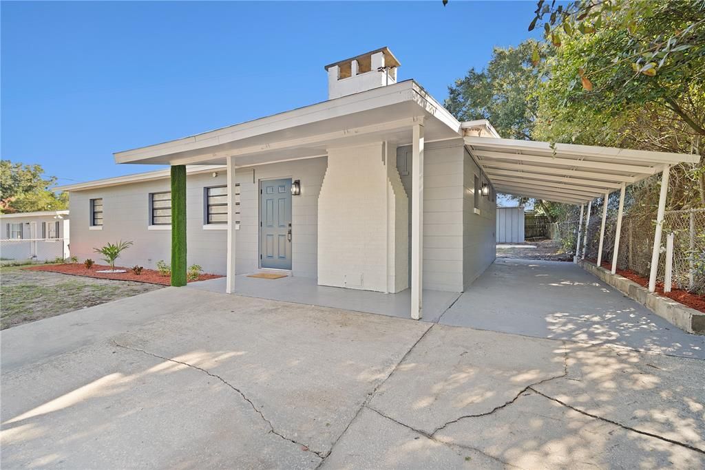 合同活跃: $264,900 (3 贝兹, 1 浴室, 1082 平方英尺)