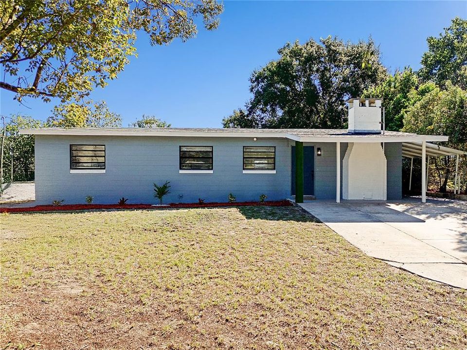 合同活跃: $264,900 (3 贝兹, 1 浴室, 1082 平方英尺)