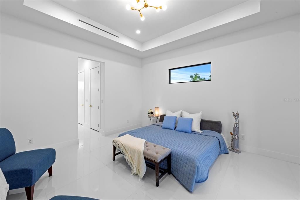 For Sale: $470,000 (3 beds, 2 baths, 1901 Square Feet)