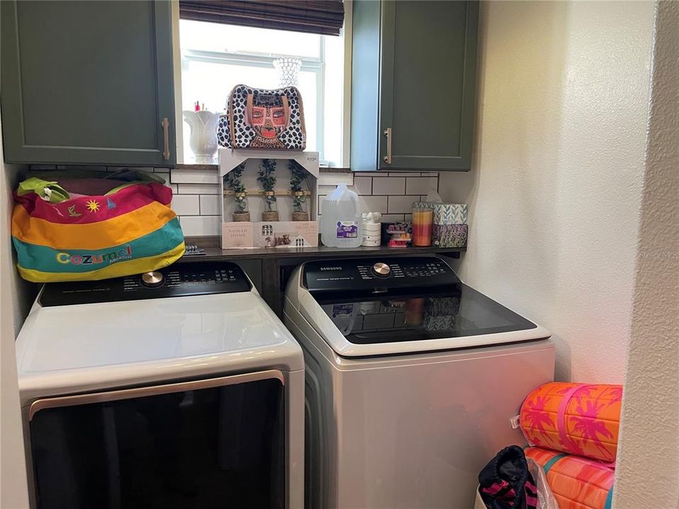 В аренду: $3,500 (5 спален, 3 ванн, 2471 Квадратных фут)