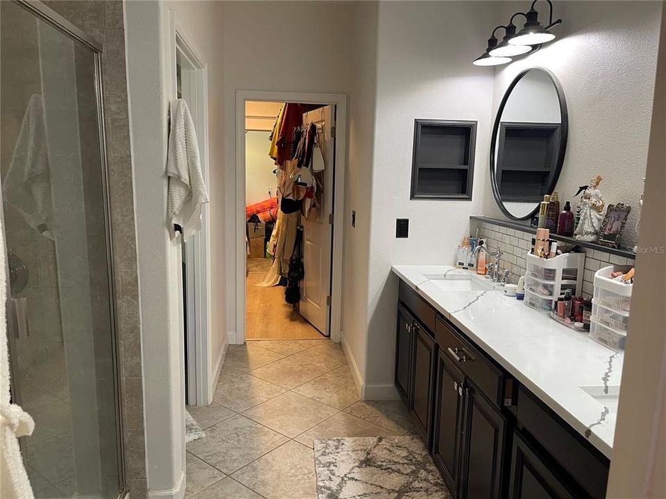 В аренду: $3,500 (5 спален, 3 ванн, 2471 Квадратных фут)