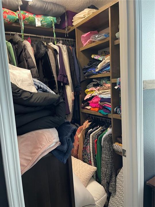 В аренду: $3,500 (5 спален, 3 ванн, 2471 Квадратных фут)