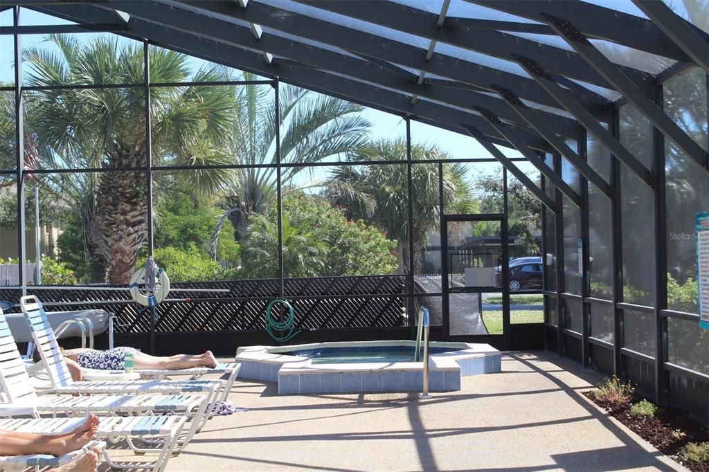 待售: $215,000 (2 贝兹, 2 浴室, 1044 平方英尺)