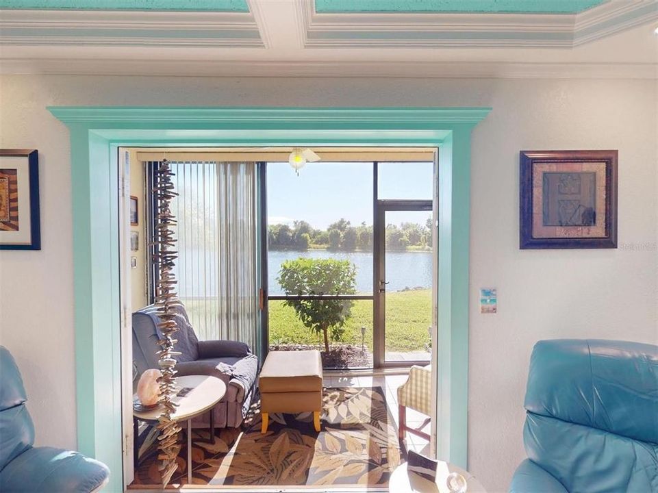 待售: $215,000 (2 贝兹, 2 浴室, 1044 平方英尺)