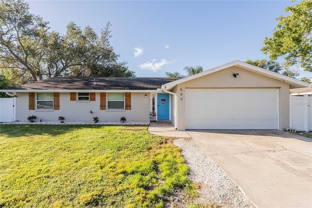 Под контрактом: $324,900 (3 спален, 2 ванн, 1433 Квадратных фут)