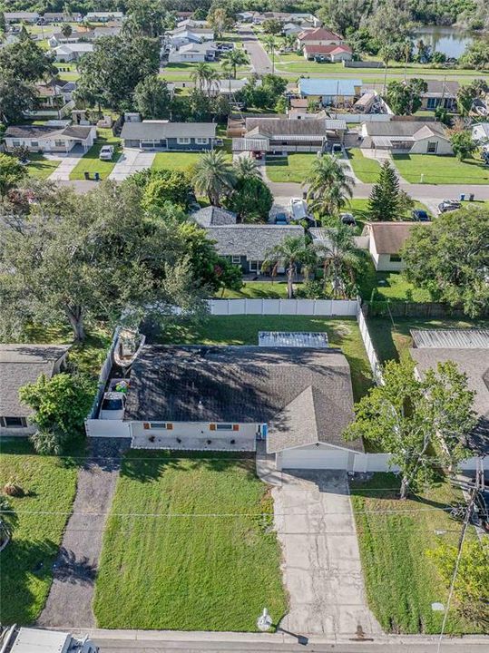 Под контрактом: $324,900 (3 спален, 2 ванн, 1433 Квадратных фут)