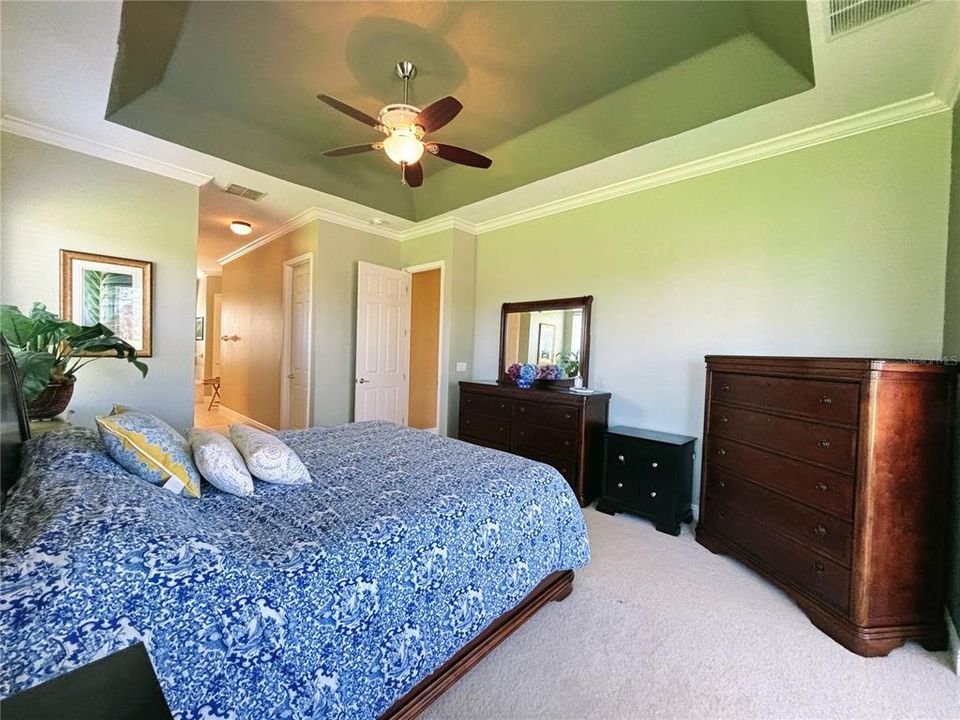 For Rent: $2,600 (3 beds, 2 baths, 2450 Square Feet)