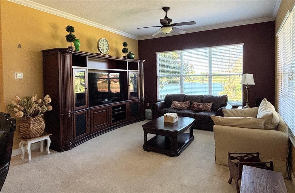 For Rent: $2,600 (3 beds, 2 baths, 2450 Square Feet)