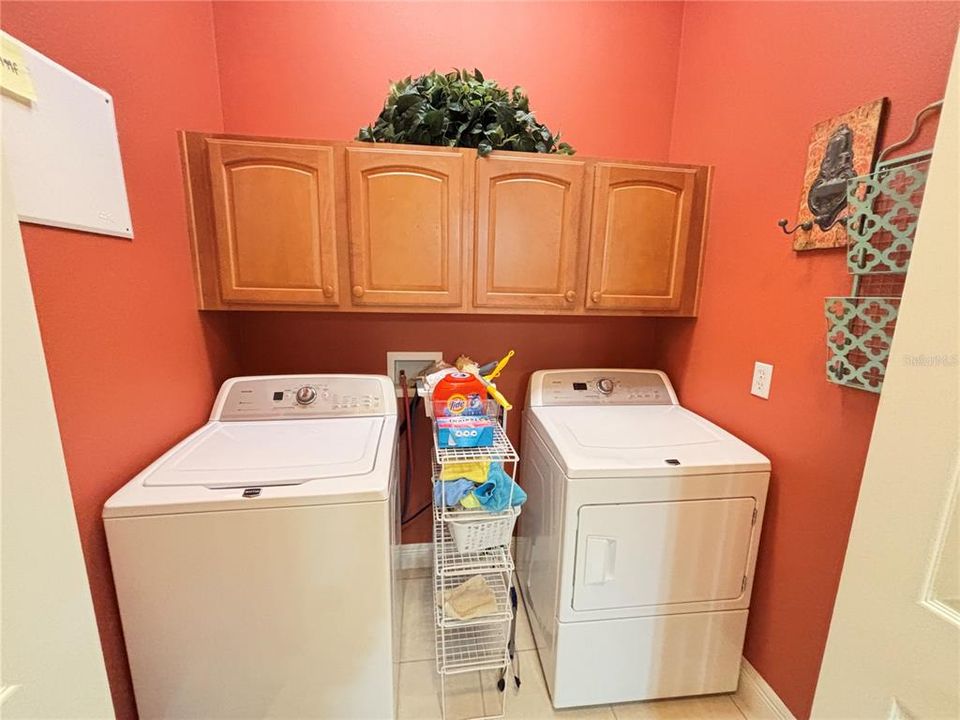 For Rent: $2,600 (3 beds, 2 baths, 2450 Square Feet)