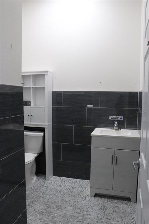 待售: $42,000 (0 贝兹, 0 浴室, 6219 平方英尺)