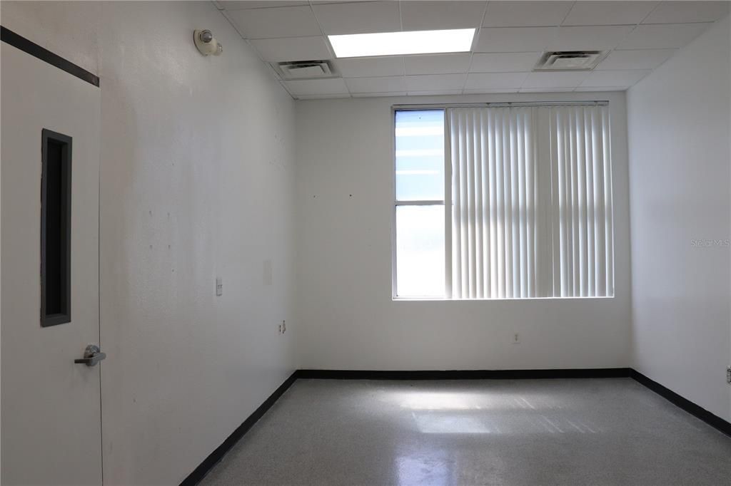 待售: $42,000 (0 贝兹, 0 浴室, 6219 平方英尺)