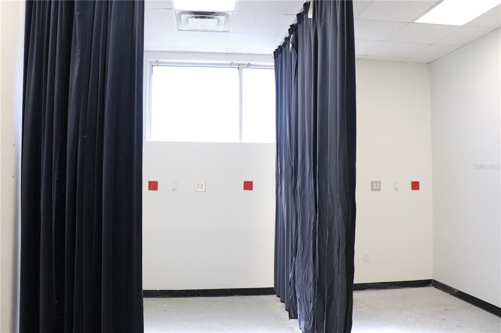 待售: $42,000 (0 贝兹, 0 浴室, 6219 平方英尺)