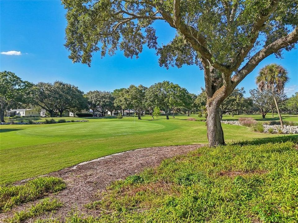 Active With Contract: $340,000 (2 beds, 2 baths, 1268 Square Feet)