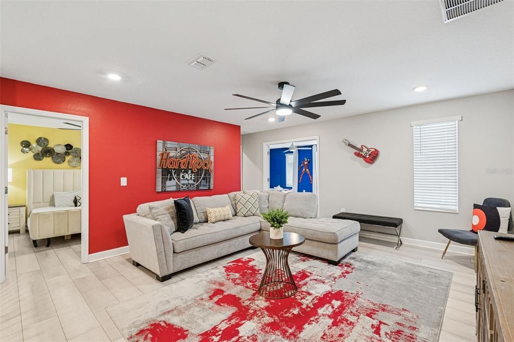 En Venta: $980,000 (9 camas, 5 baños, 4289 Pies cuadrados)