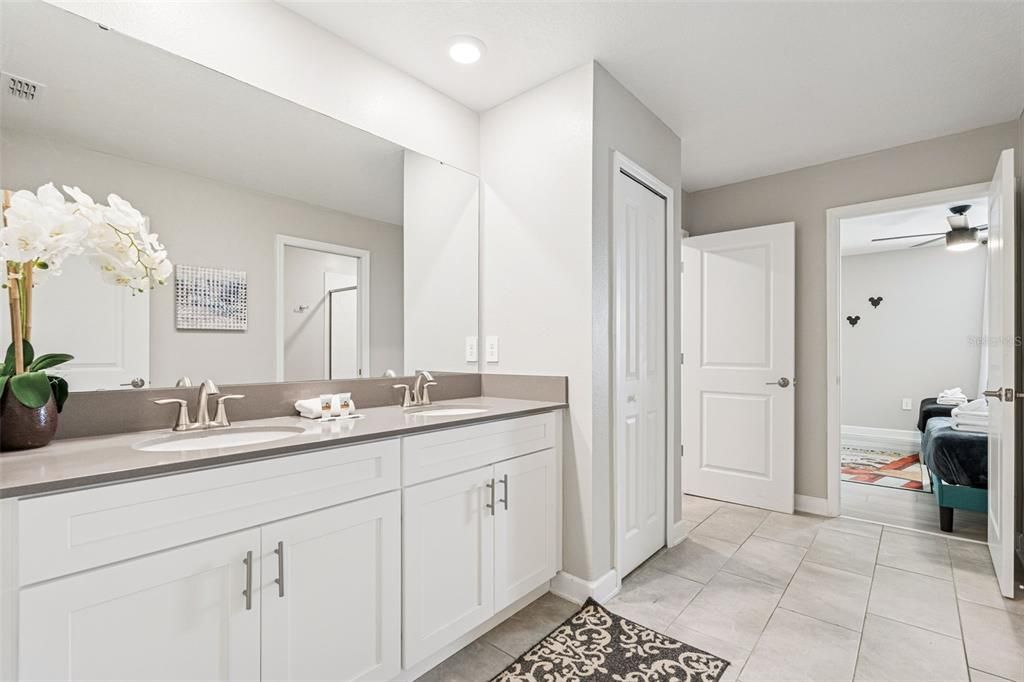 En Venta: $980,000 (9 camas, 5 baños, 4289 Pies cuadrados)