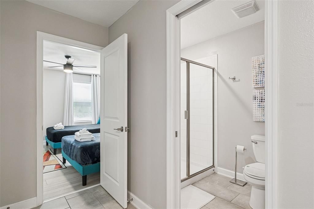 En Venta: $980,000 (9 camas, 5 baños, 4289 Pies cuadrados)