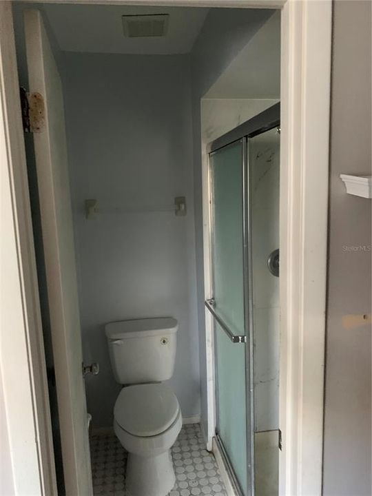 En Venta: $250,000 (2 camas, 2 baños, 1100 Pies cuadrados)