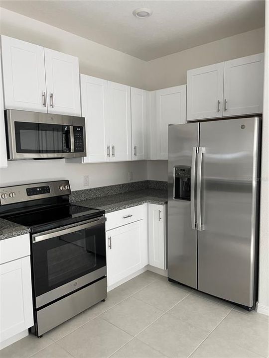 В аренду: $2,100 (2 спален, 2 ванн, 1541 Квадратных фут)