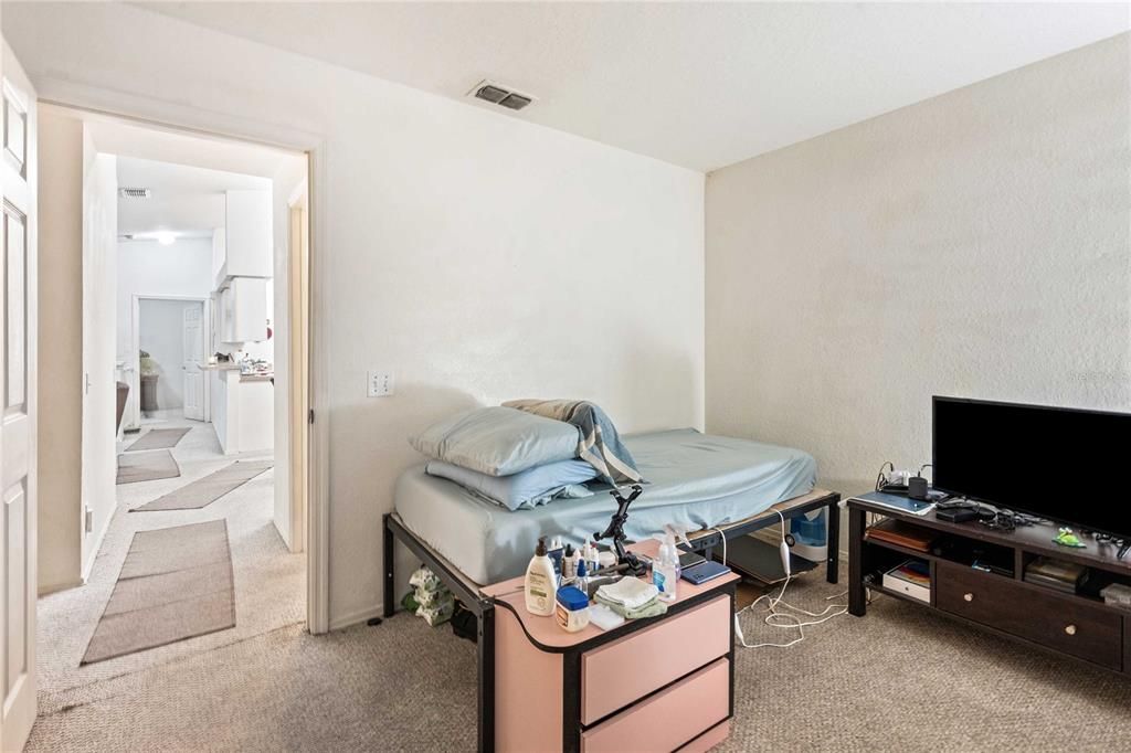 На продажу: $197,000 (3 спален, 2 ванн, 1325 Квадратных фут)