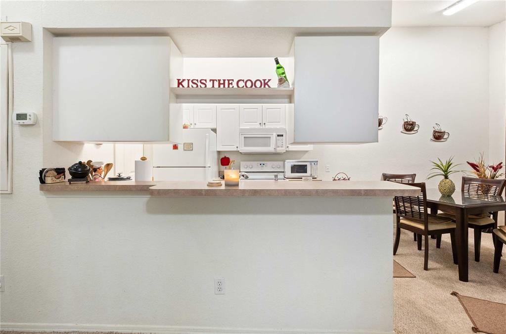 На продажу: $197,000 (3 спален, 2 ванн, 1325 Квадратных фут)