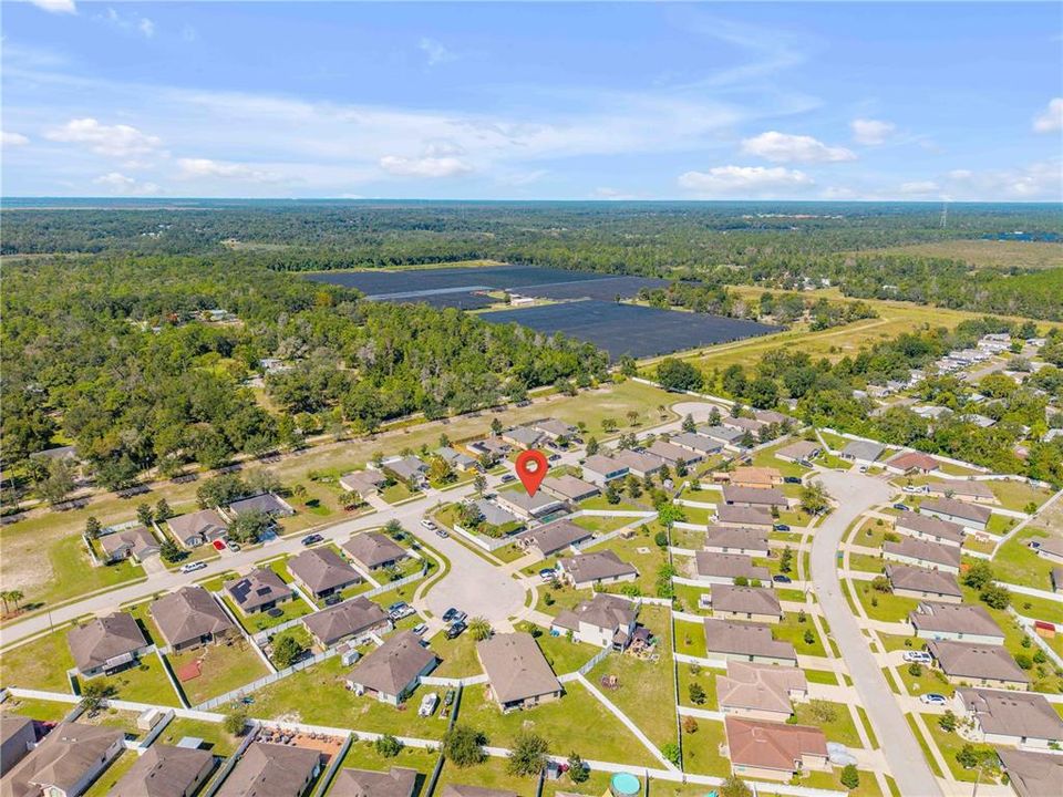 合同活跃: $299,000 (3 贝兹, 2 浴室, 1312 平方英尺)