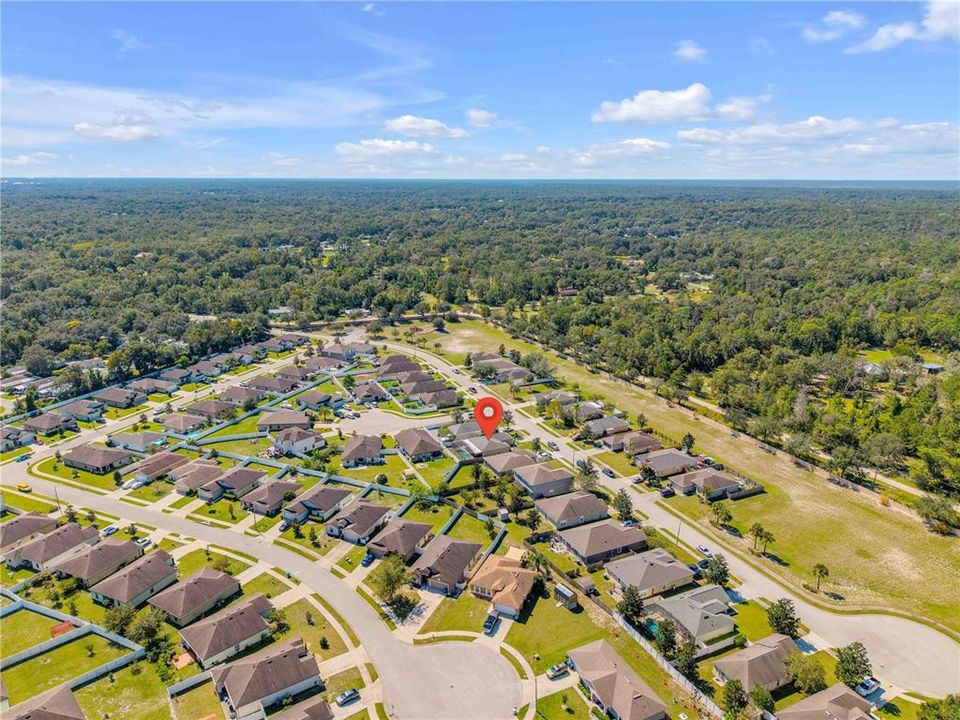 合同活跃: $299,000 (3 贝兹, 2 浴室, 1312 平方英尺)