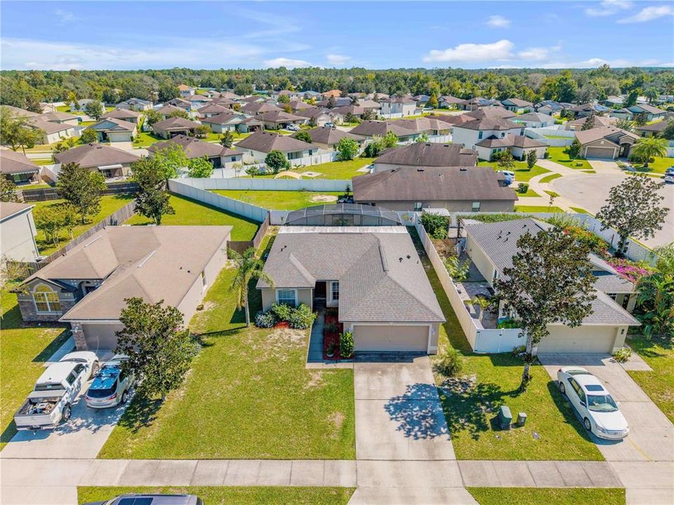 合同活跃: $299,000 (3 贝兹, 2 浴室, 1312 平方英尺)