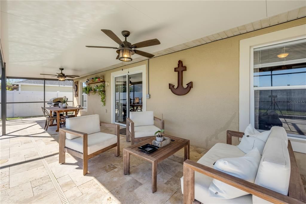 合同活跃: $299,000 (3 贝兹, 2 浴室, 1312 平方英尺)