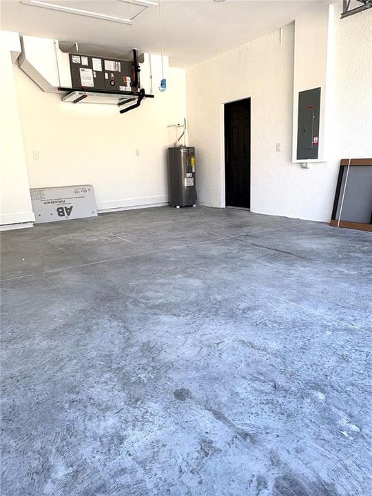 For Rent: $2,300 (3 beds, 2 baths, 1677 Square Feet)